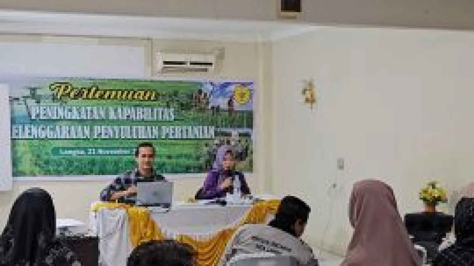 Dosen FUAD IAIN Langsa Berikan Pelatihan Etika Bermedia Sosial dan Pembuatan Konten bagi Penyuluh Pertanian