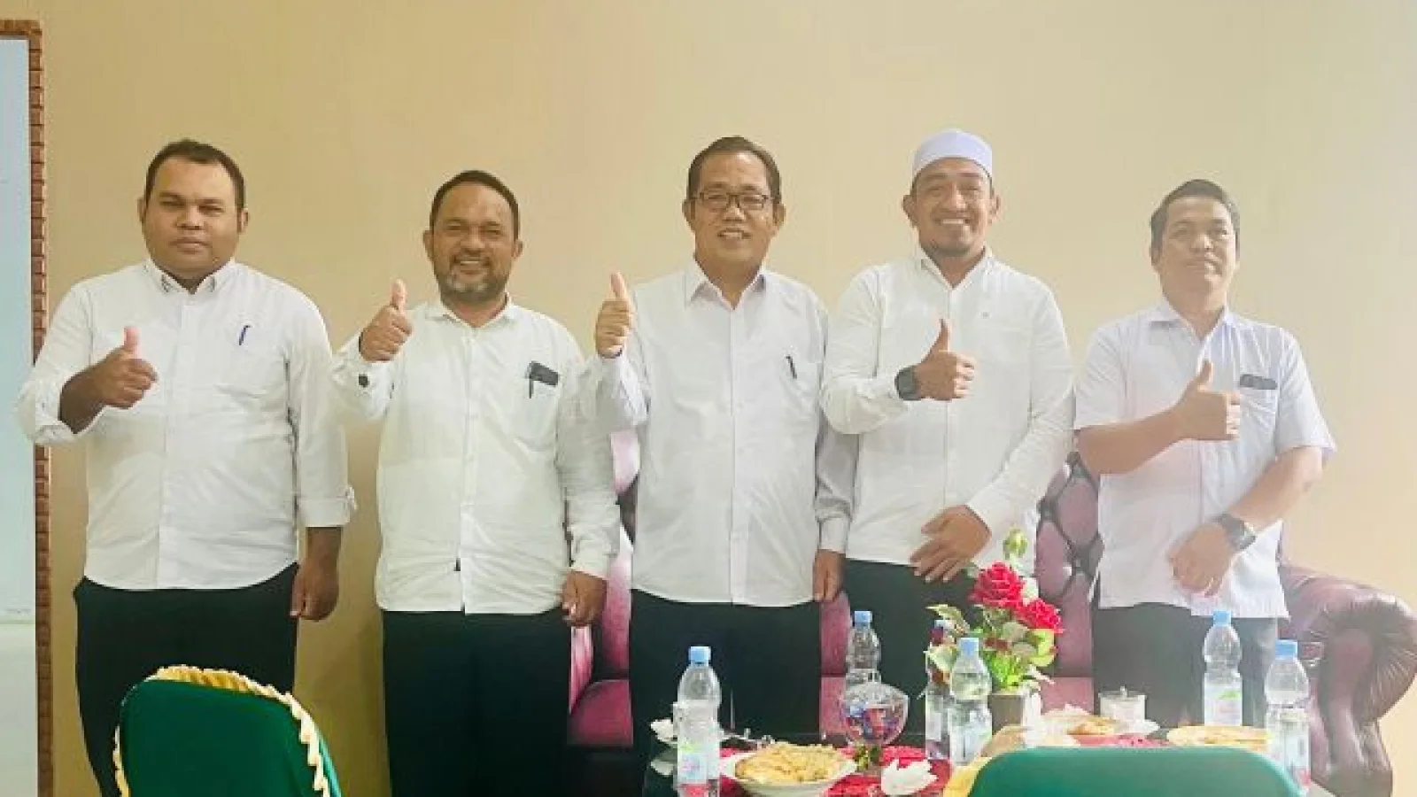 Silaturahmi Mantan Dekan, Eratkan Kebersamaan di FUAD