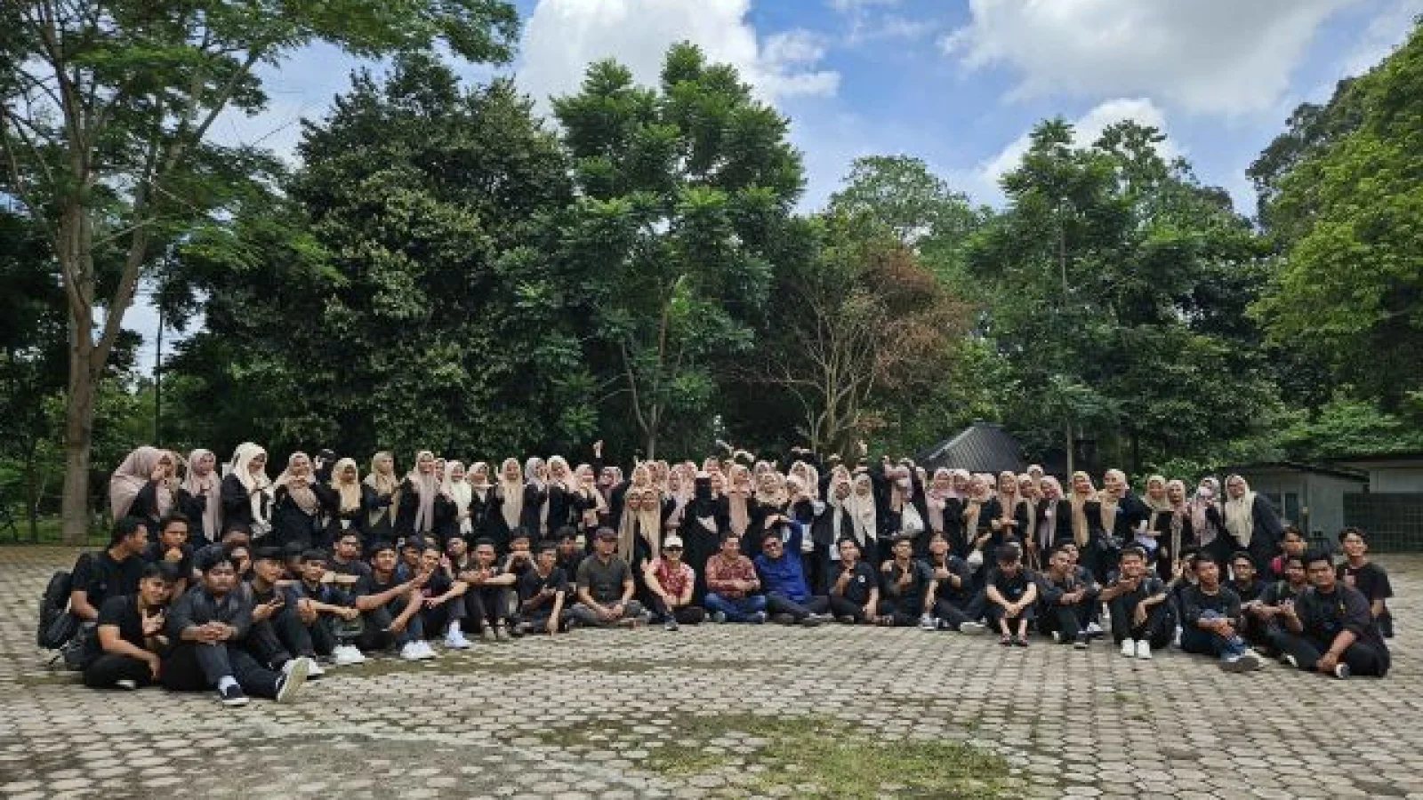 KEGIATAN CONFERENCE DAN INAGURATION FAKULTAS USHULUDDIN ADAB DAN DAKWAH IAIN LANGSA : MENJALIN PERSAHABATAN ANTAR MAHASISWA BARU