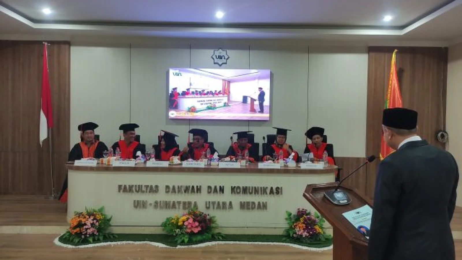Dekan FUAD IAIN Langsa Menguji Disertasi Doktoral di Fakultas Dakwah UIN SU Medan