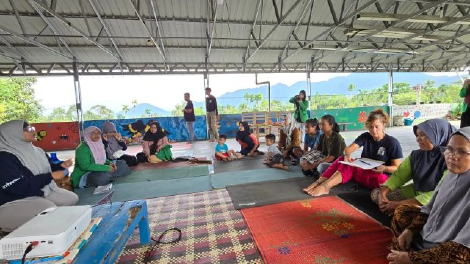 Fakultas Ushuluddin Adab dan Dakwah Melakukan Kegiatan Pengabdian Masyarakat Kolaborasi Internasional di Bukit Lawang Trusts