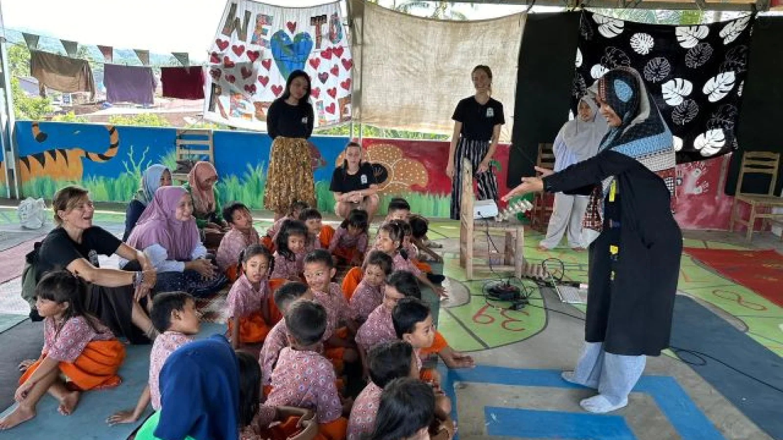 Implementasikan MoU, Dosen KPI dan Bukit Lawang Trust Lakukan Pengabdian