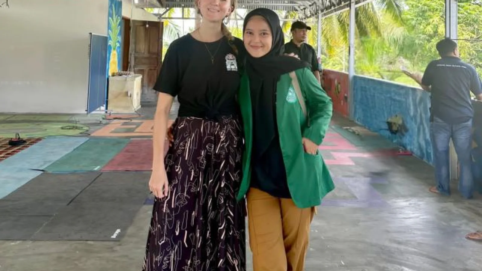 Lutfiah Ranti Mahasiswa SPI Melaksanakan Pengabdian Masyarakat Bersama Bukit Lawang Trust
