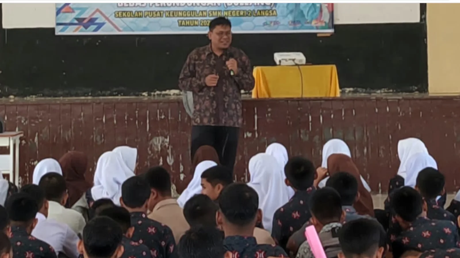 Kaprodi Psikologi Islam IAIN Langsa Narsum Workshop SMKN2 Langsa