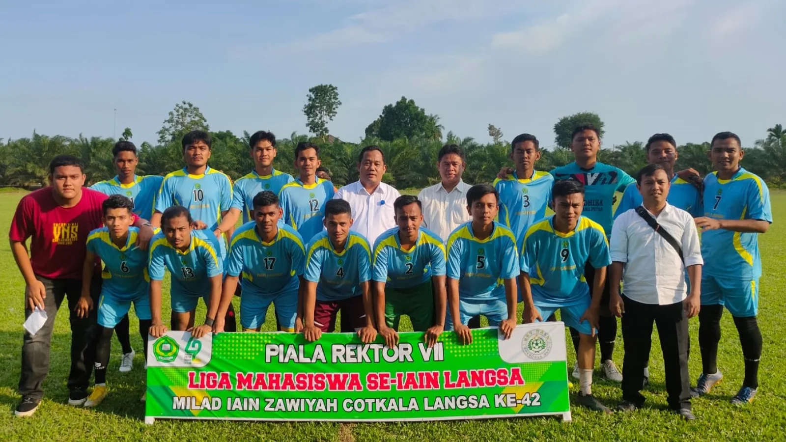 Raih Juara I Liga Mahasiswa, FUAD Fc Sambet Piala Rektor IAIN Langsa