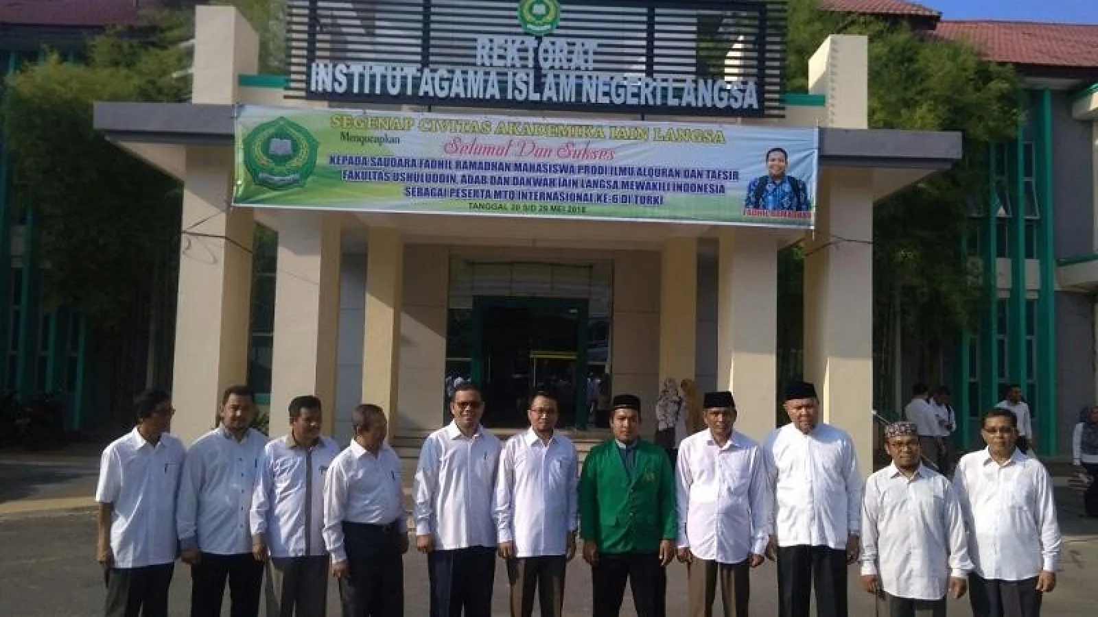 Rektor IAIN Langsa Lepas Mahasiswa IAT Ikuti MTQ Ke Turki
