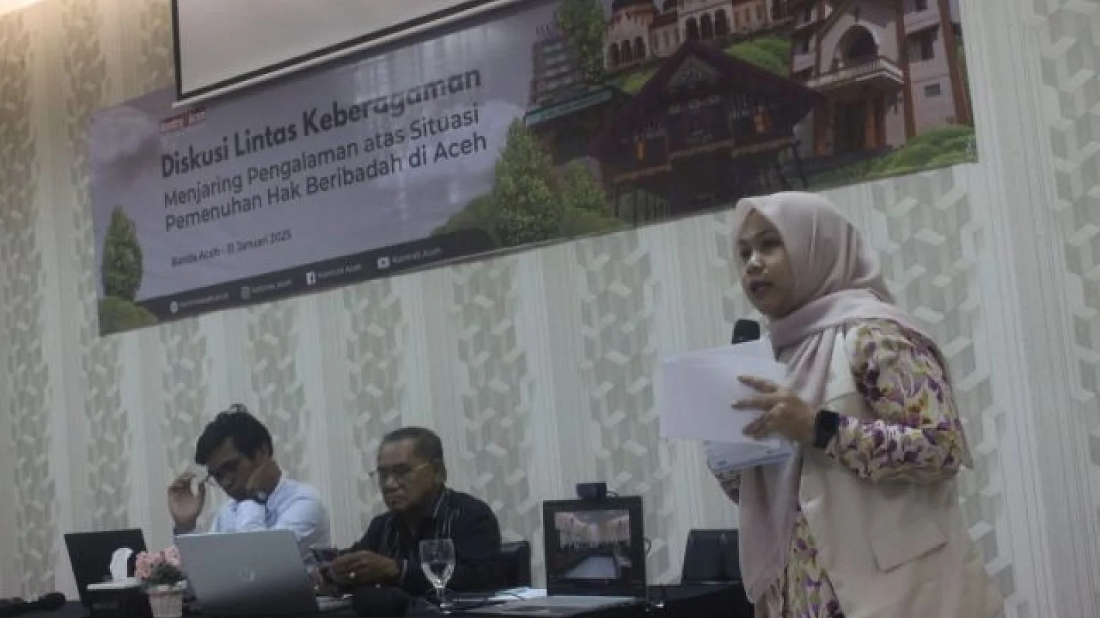 Ketua Prodi Pemikiran Politik Islam FUAD IAIN Langsa Jadi Pemateri dalam Workshop Qanun Aceh Nomor 4 Tahun 2016 di Banda Aceh