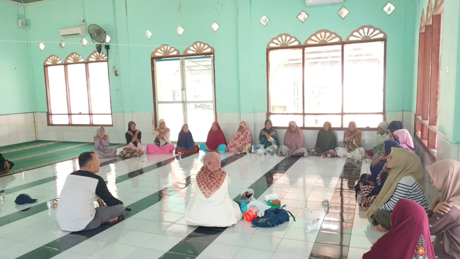 Prodi BKI IAIN Langsa Lanjutkan Pendampingan Psikososial Lansia Penyintas Banjir di Desa Cempa Aceh Tamiang