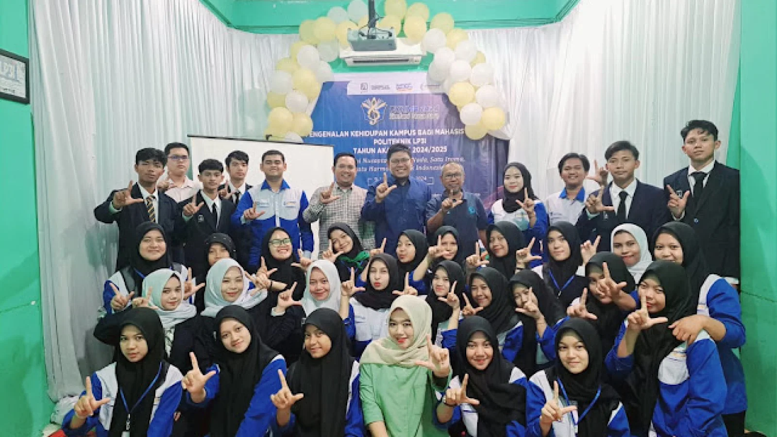 Menjadi Narasumber PKKMB di Politeknik LP3I, Dedy Surya Paparkan Peluang, Tantangan, dan Ancaman Gen-Z sebagai Tech Savvy