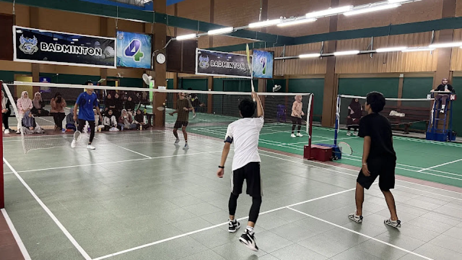 Puncak Peringatan World Mental Health 2025, Himpunan Mahasiswa Psikologi Islam Gelar Friendly Match Badminton