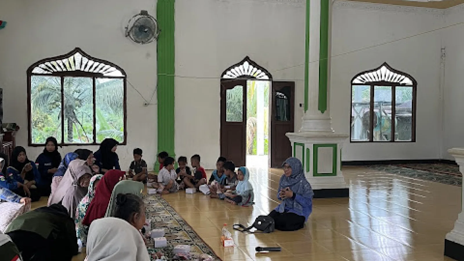 Sabrida M. Ilyas Edukasi Kesehatan Holistik di BAKOMAS IAIN Langsa