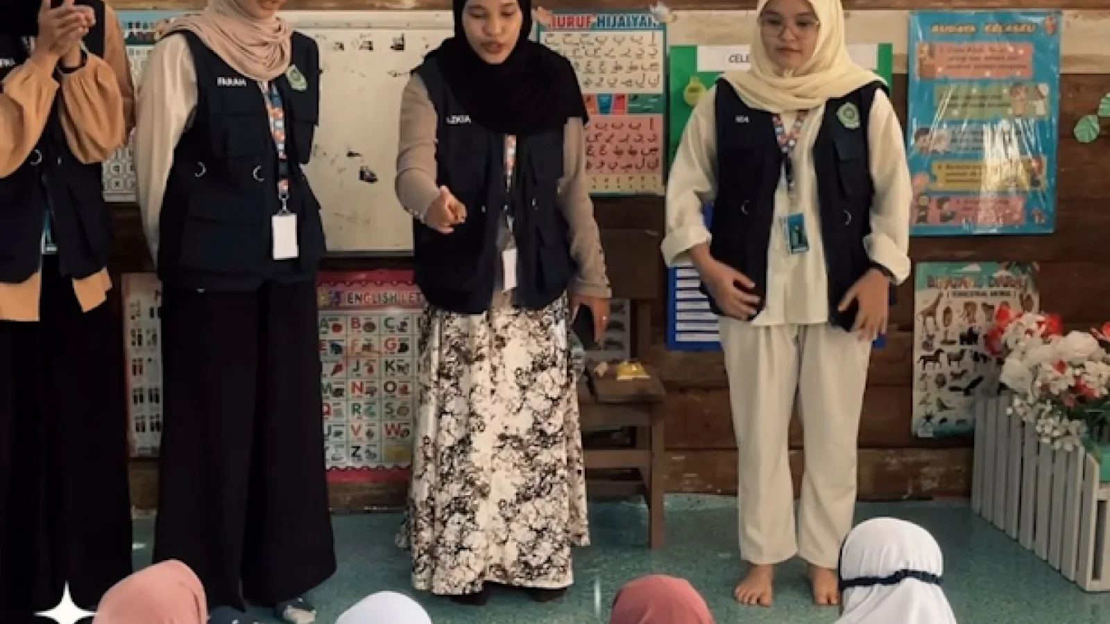 Mahasiswa Psikologi Islam Edukasi Anak PAUD Gampong Peutow Anti-Bullying Melalui Bernyanyi