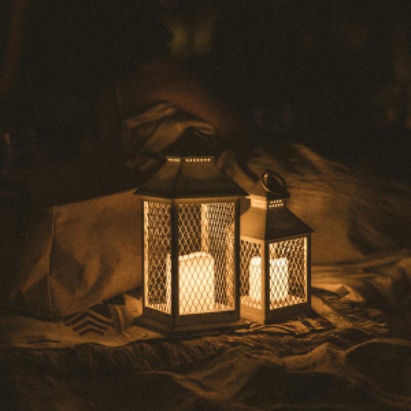 artur-kornakov-cpU3JRjiJwk-unsplash