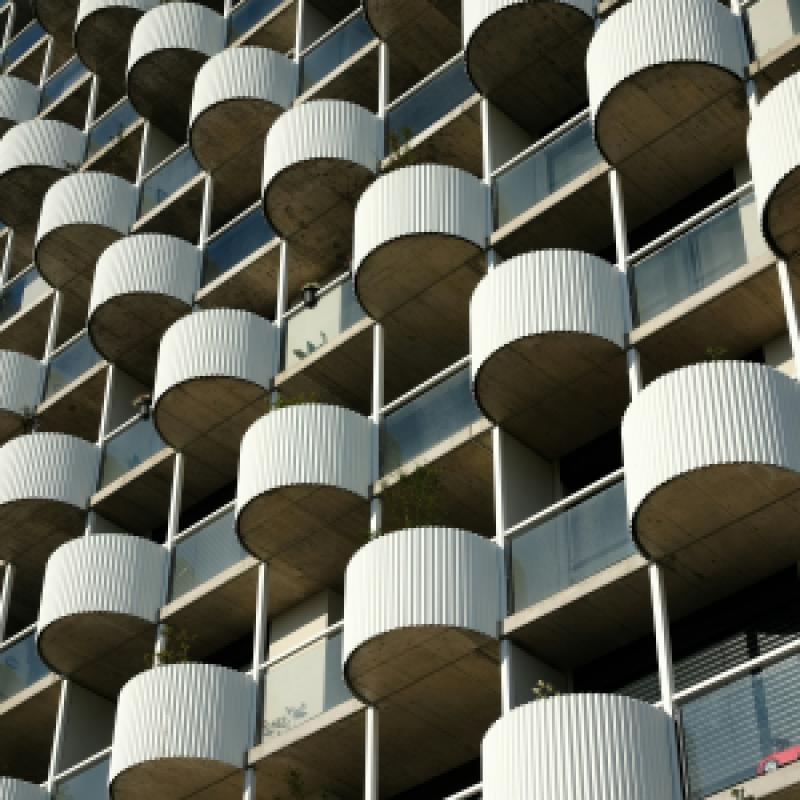 roman-fxTYHz1RG10-unsplash