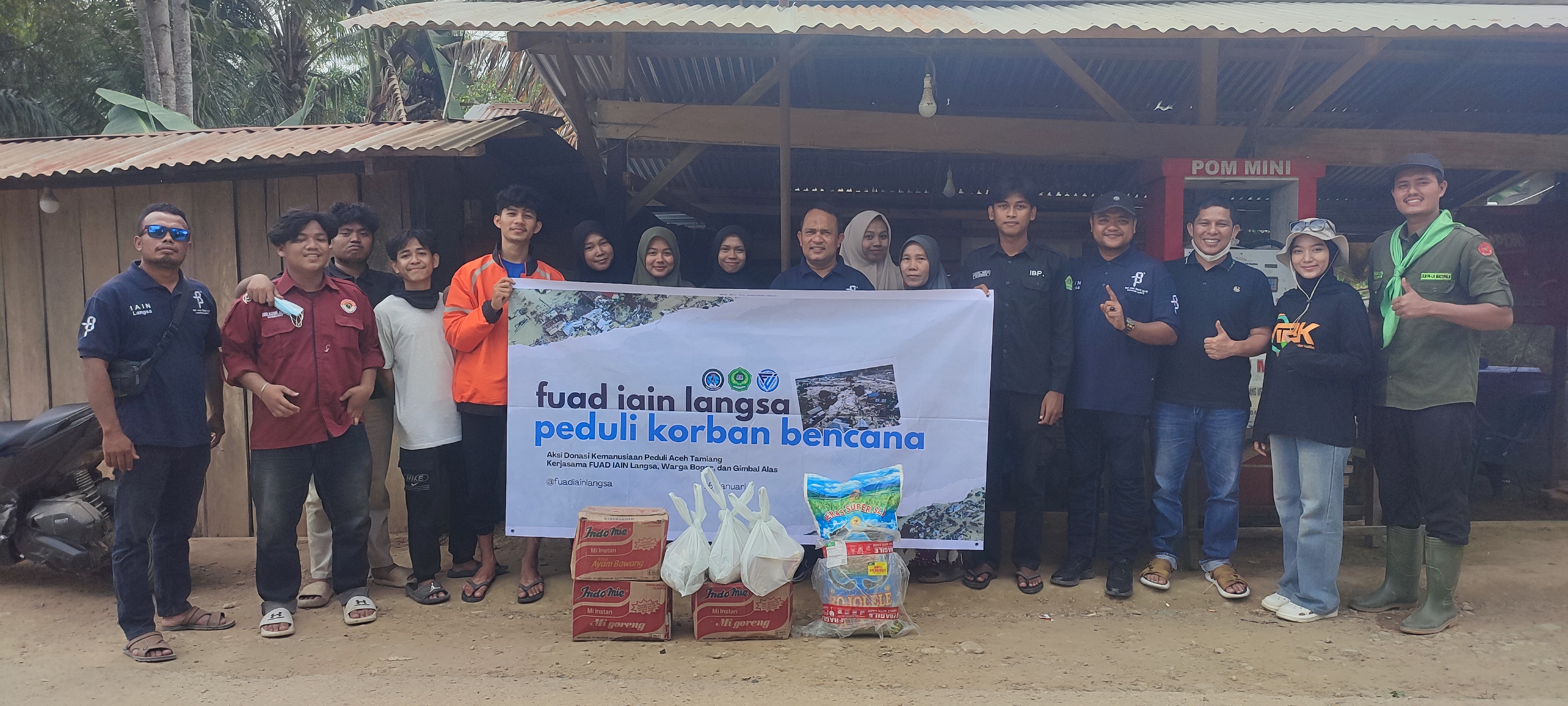 Dekan dan Sivitas Akademika FUAD IAIN Langsa Salurkan Bantuan bagi Mahasiswa Terdampak Banjir dan Longsor di Aceh Tamiang