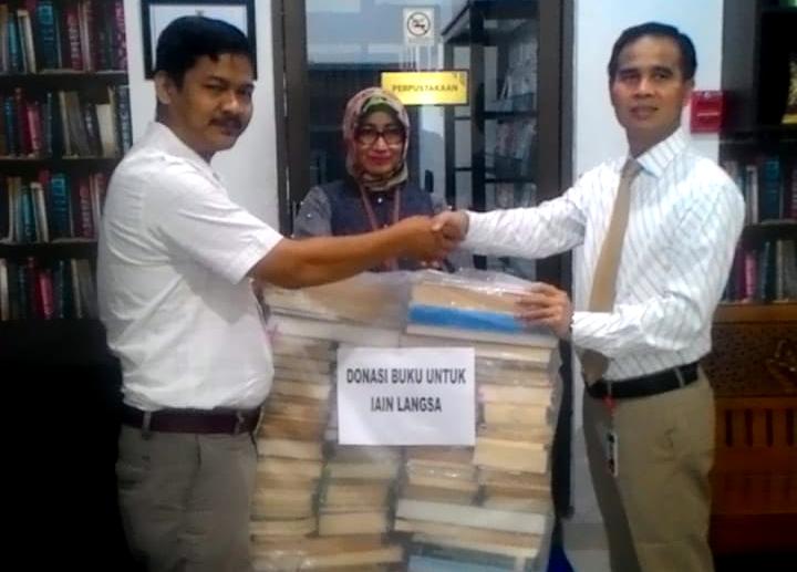Perpustakaan IAIN Langsa Terima Buku Dari Bank Indonesia
