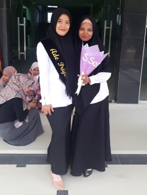 2 Mahasiswi KPI Selesaikan Kuliah  Hanya 7 Semester