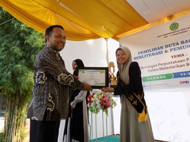 Mahasiswi PIS, Raih Juara 2 Duta Baca Perpustakaan IAIN Langsa