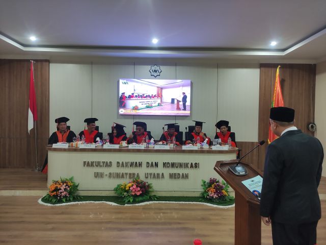 Dekan FUAD IAIN Langsa Menguji Disertasi Doktoral di Fakultas Dakwah UIN SU Medan