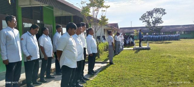 Dosen FUAD IAIN Langsa Mengisi Apel Senin di MAN 1 Langsa dalam Program FUAD Rihlah Madrasah